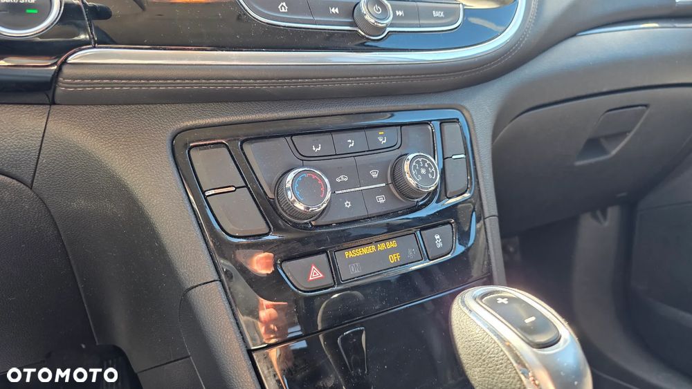 Buick Encore - 19
