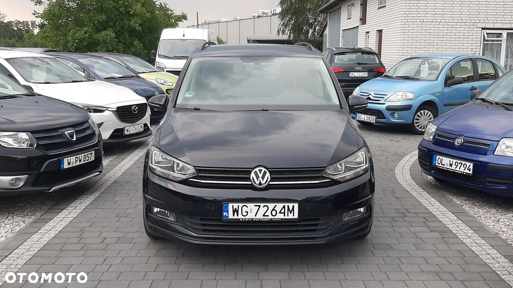 Volkswagen Touran - 4