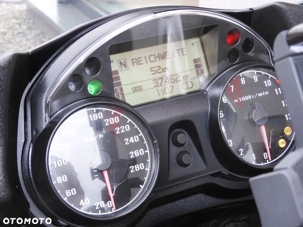 Kawasaki GTR - 29