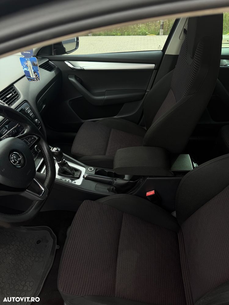 Skoda Octavia 2.0 TDI DSG Drive - 8