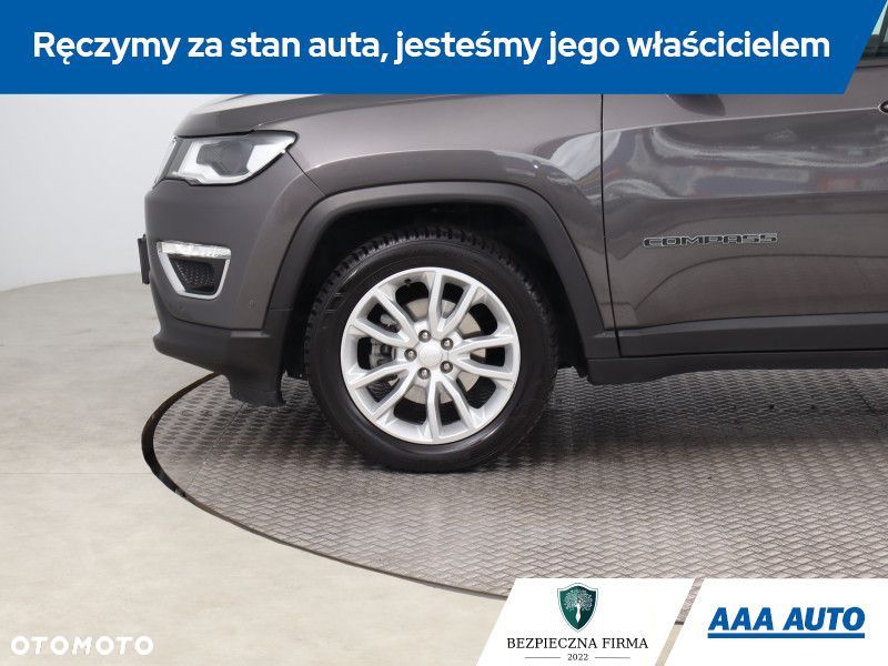 Jeep Compass - 16