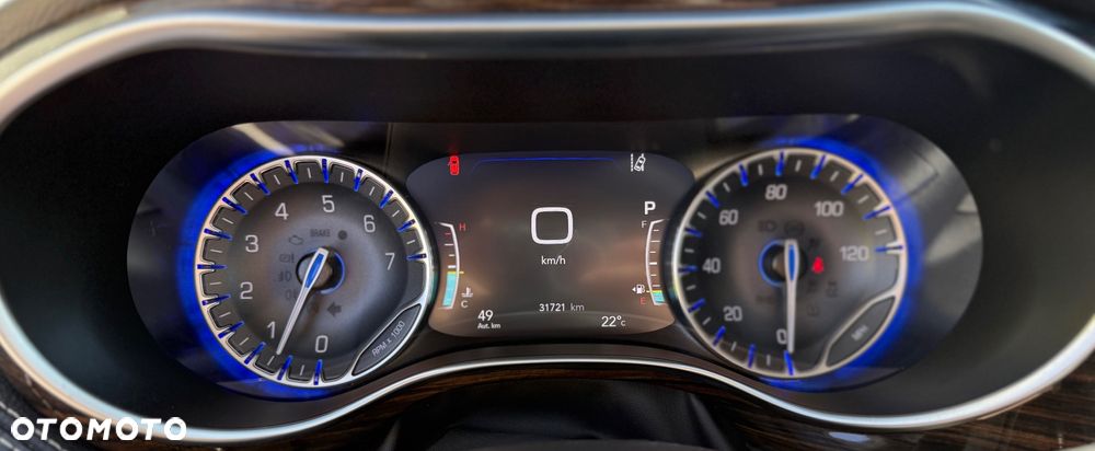 Chrysler Pacifica - 17