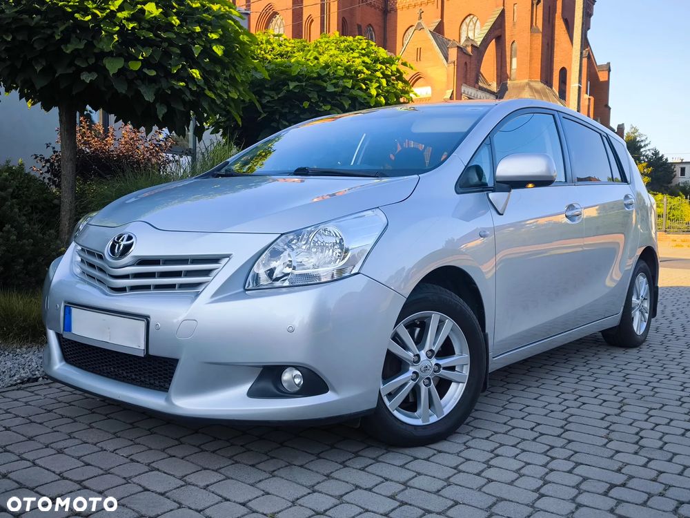 Toyota Verso - 3