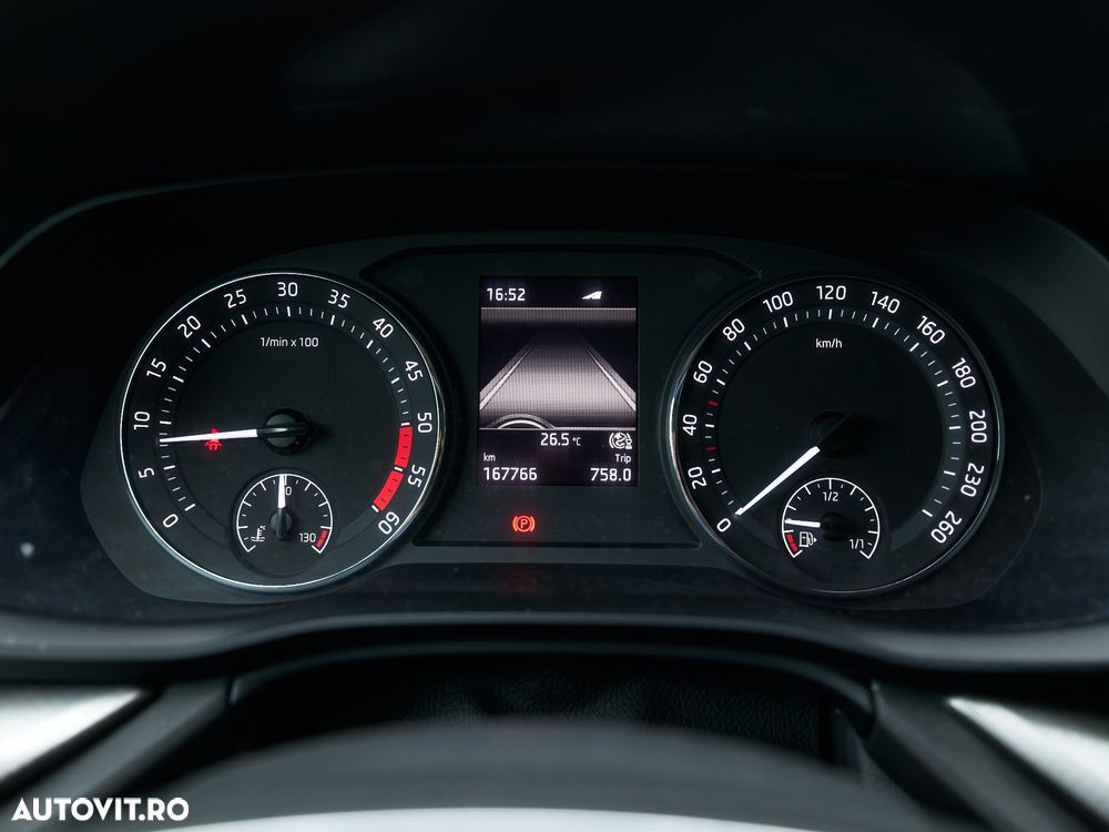 Skoda Octavia 2.0 TDI Ambition - 26