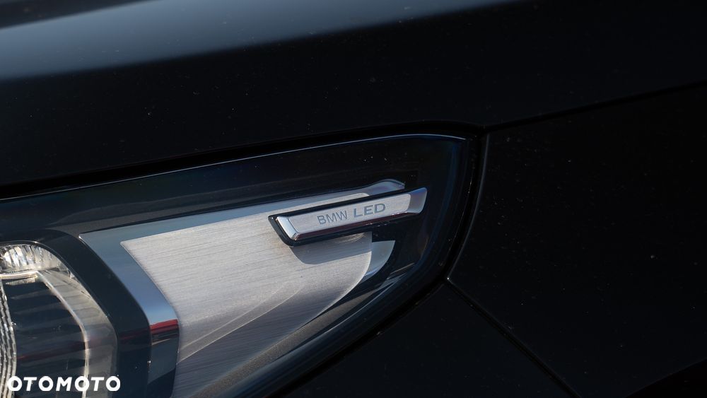BMW X1 sDrive20i mHEV - 3