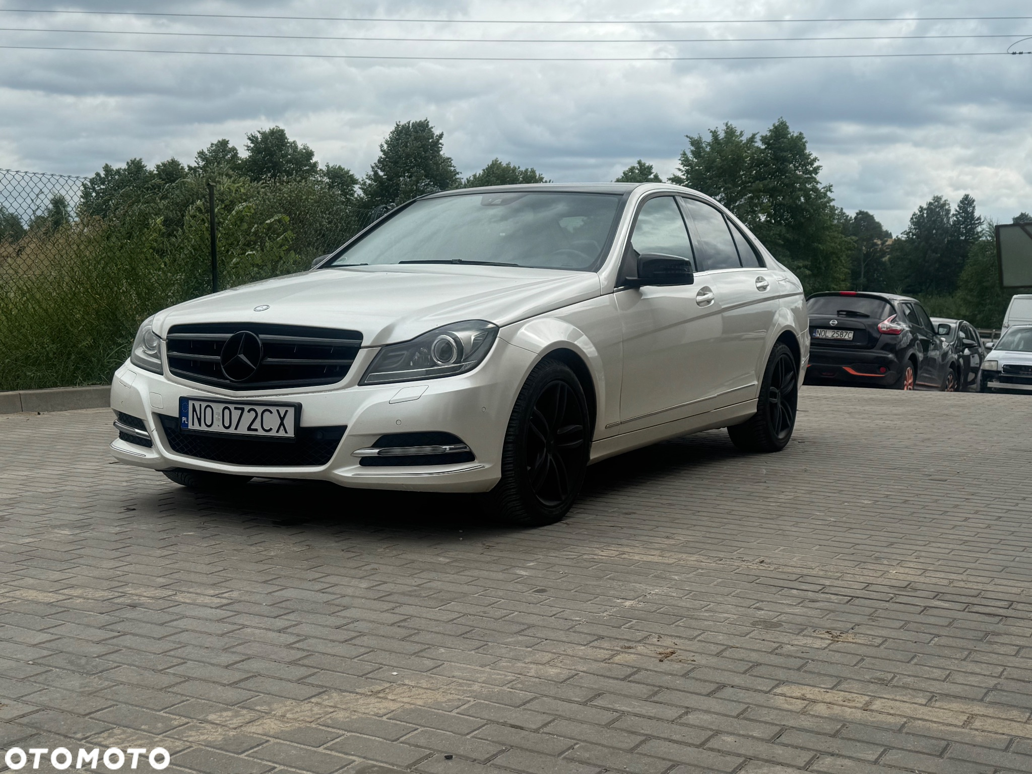 Mercedes-Benz Klasa C 250 (BlueTEC) d 4Matic 7G-TRONIC - 4