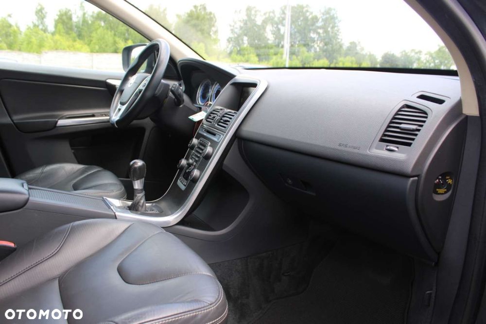Volvo XC 60 - 36