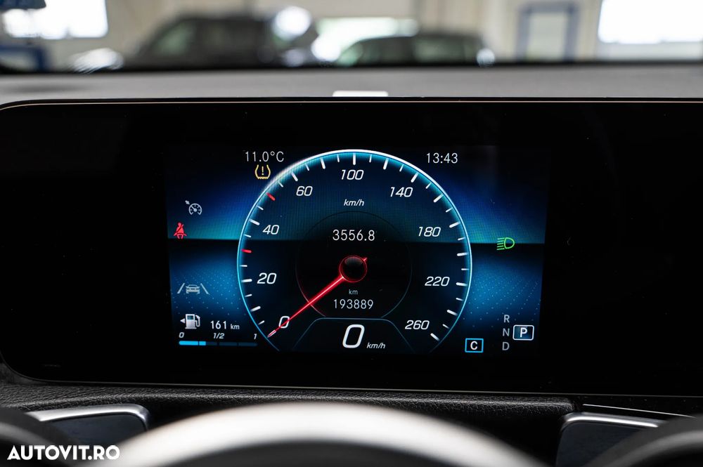 Mercedes-Benz GLB 200 d 8G-DCT - 24