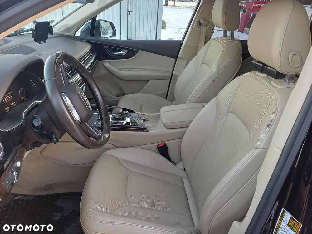 Audi Q7 - 11