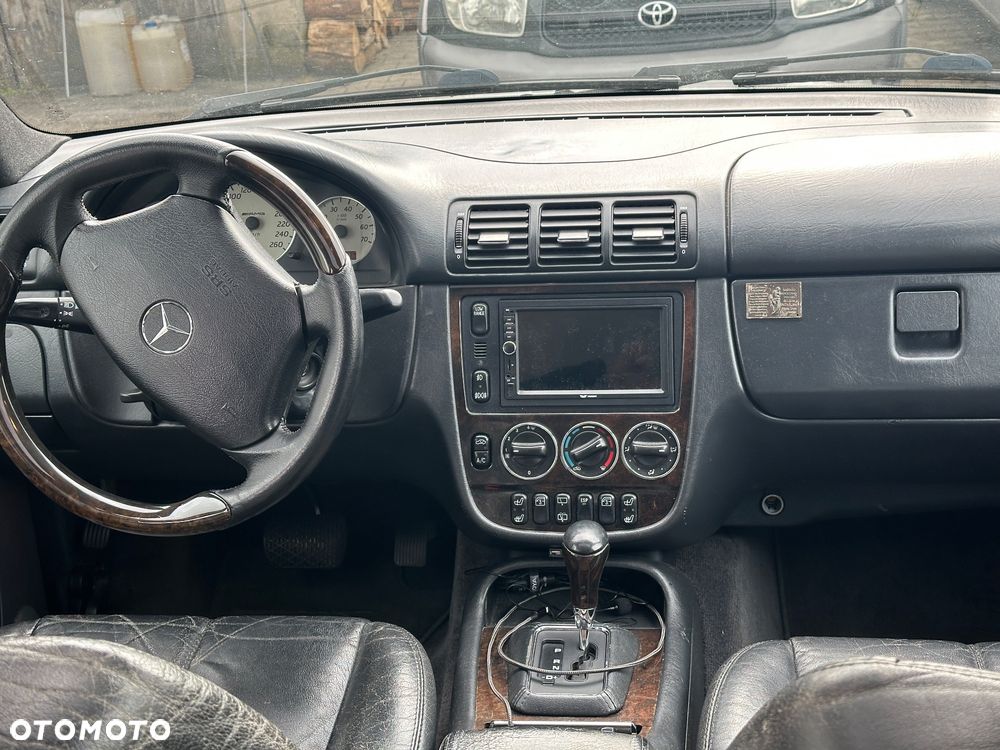 Mercedes-Benz ML 55 AMG - 17
