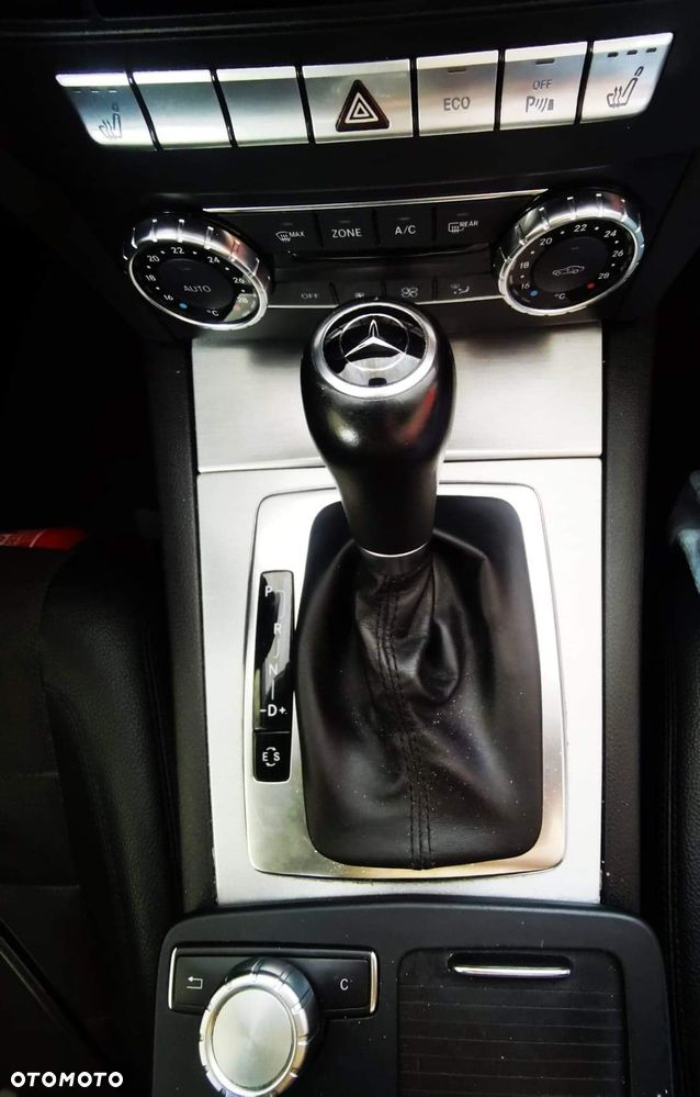 Mercedes-Benz Klasa C 250 CGI BlueEff - 10