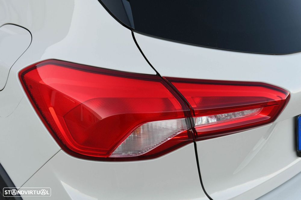 Ford Focus 1.0 EcoBoost Active X - 36