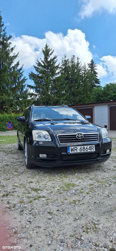 Toyota Avensis - 2