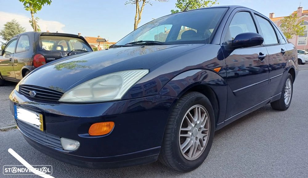 Ford Focus 1.6 Ghia - 2