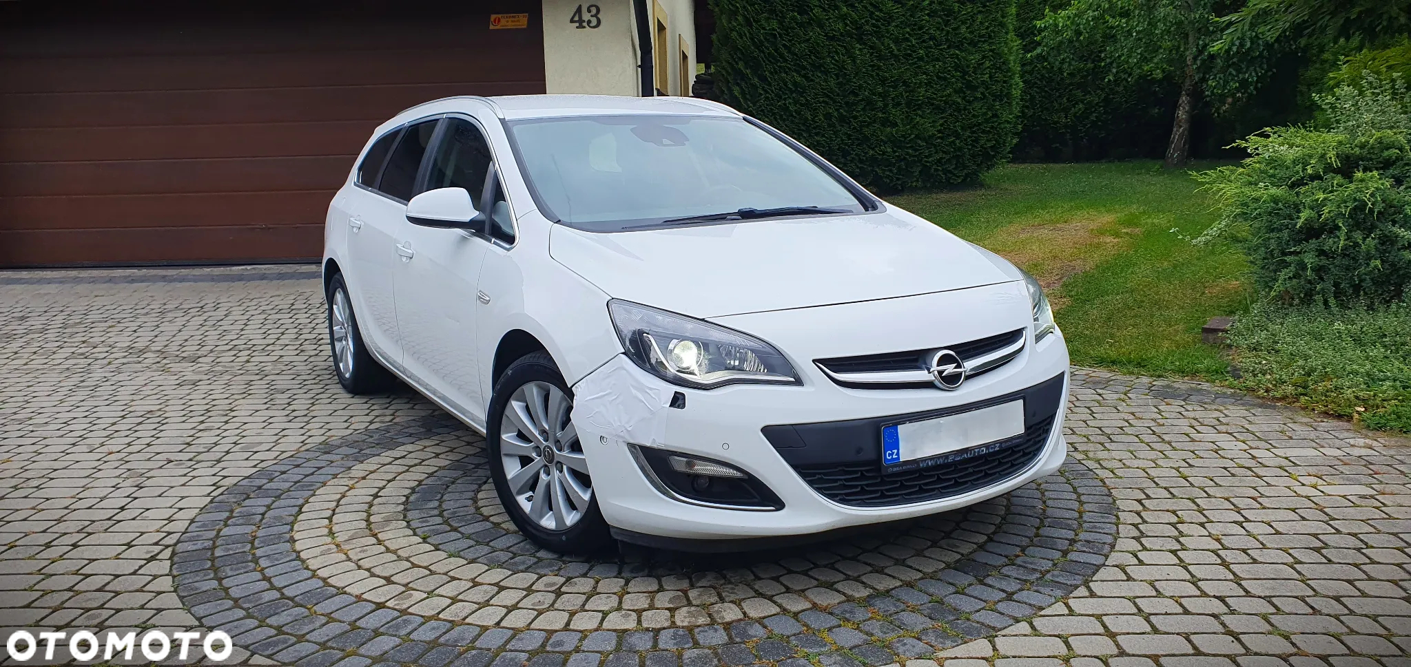 Opel Astra 2.0 CDTI Exklusiv - 36