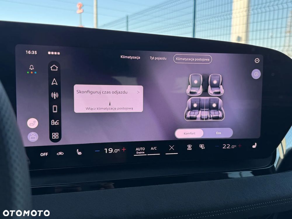 Audi Q6 e-tron - 26