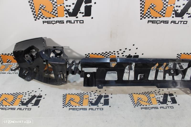 Guia De Parachoques Bmw 1 (F20)  Suportes / Guias De Parachoques Bmw - 5