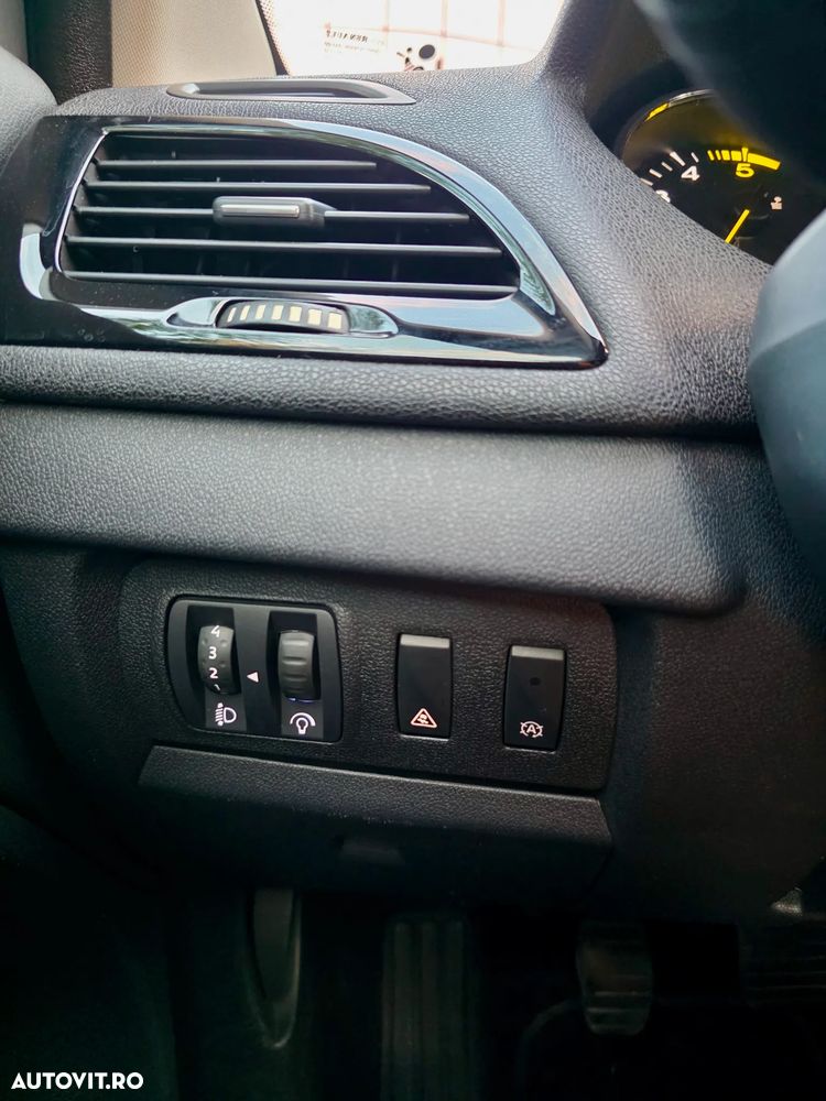 Renault Megane ENERGY dCi 110 Start & Stopp Bose Edition - 24
