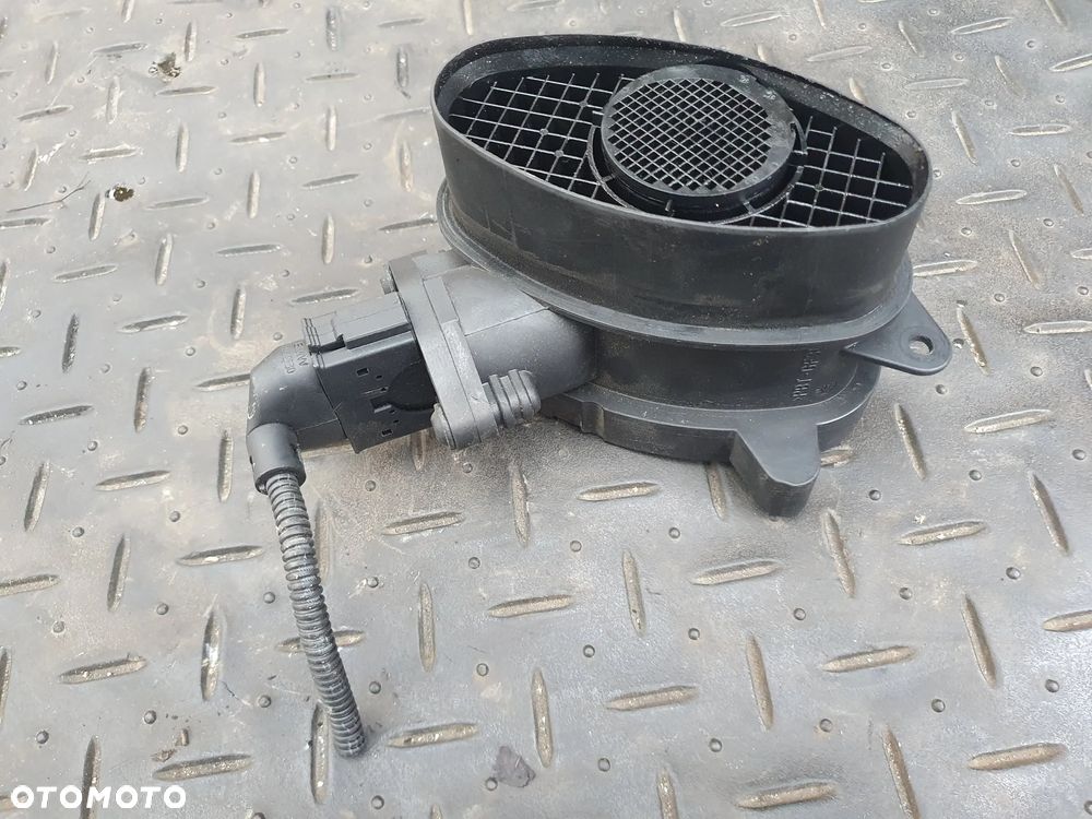 BMW E38 E39 E46 X5 E53 PRZEPŁYWOMIERZ 77870760 0928400468 + WTYCZKA INSTALACJA POSIADAM 2SZT - 1