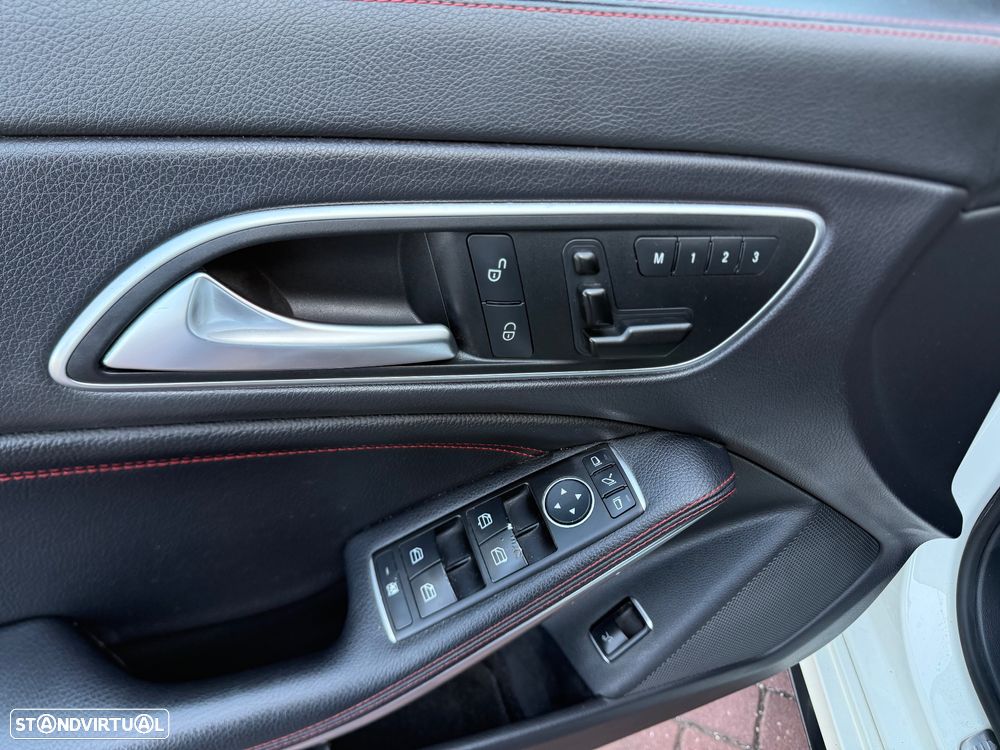 Mercedes-Benz CLA 220 Shooting Brake (CDI) d 4Matic 7G-DCT AMG Line - 19