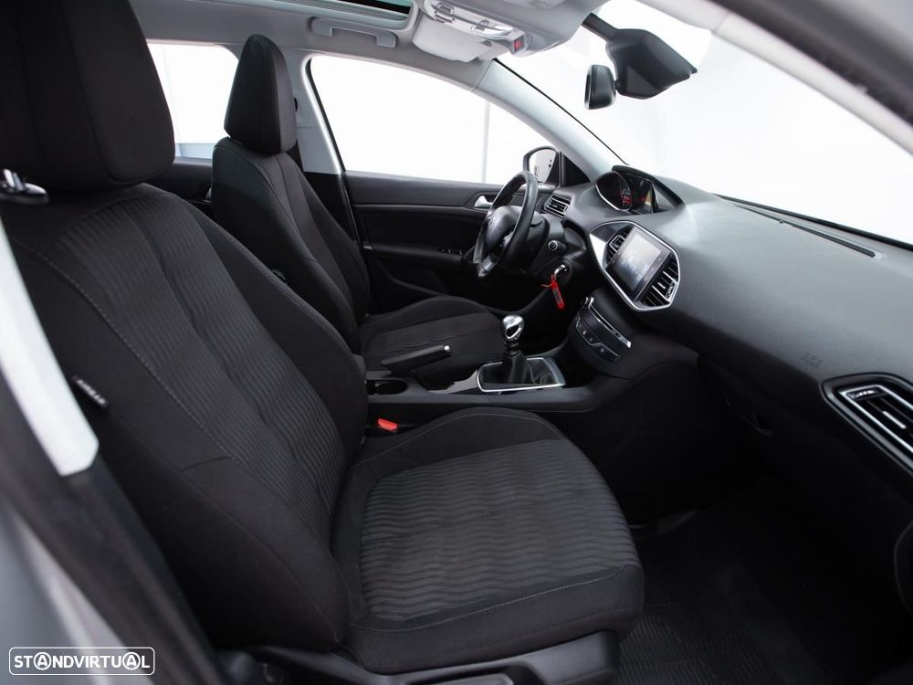 Peugeot 308 SW - 9