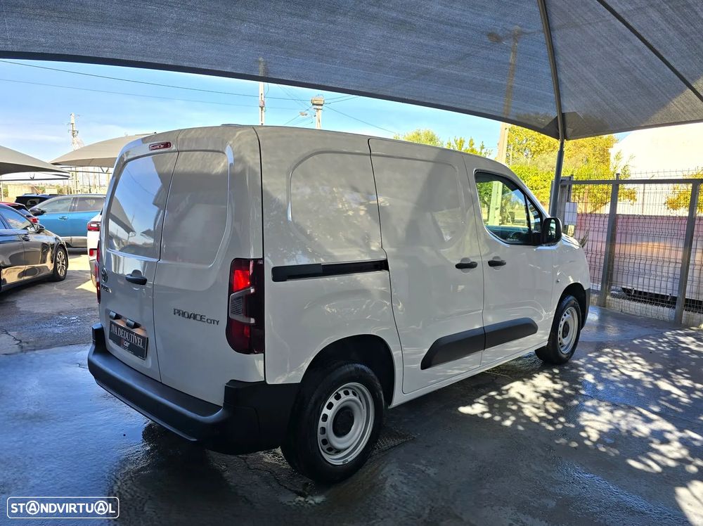 Toyota Proace City 1.5D - 5