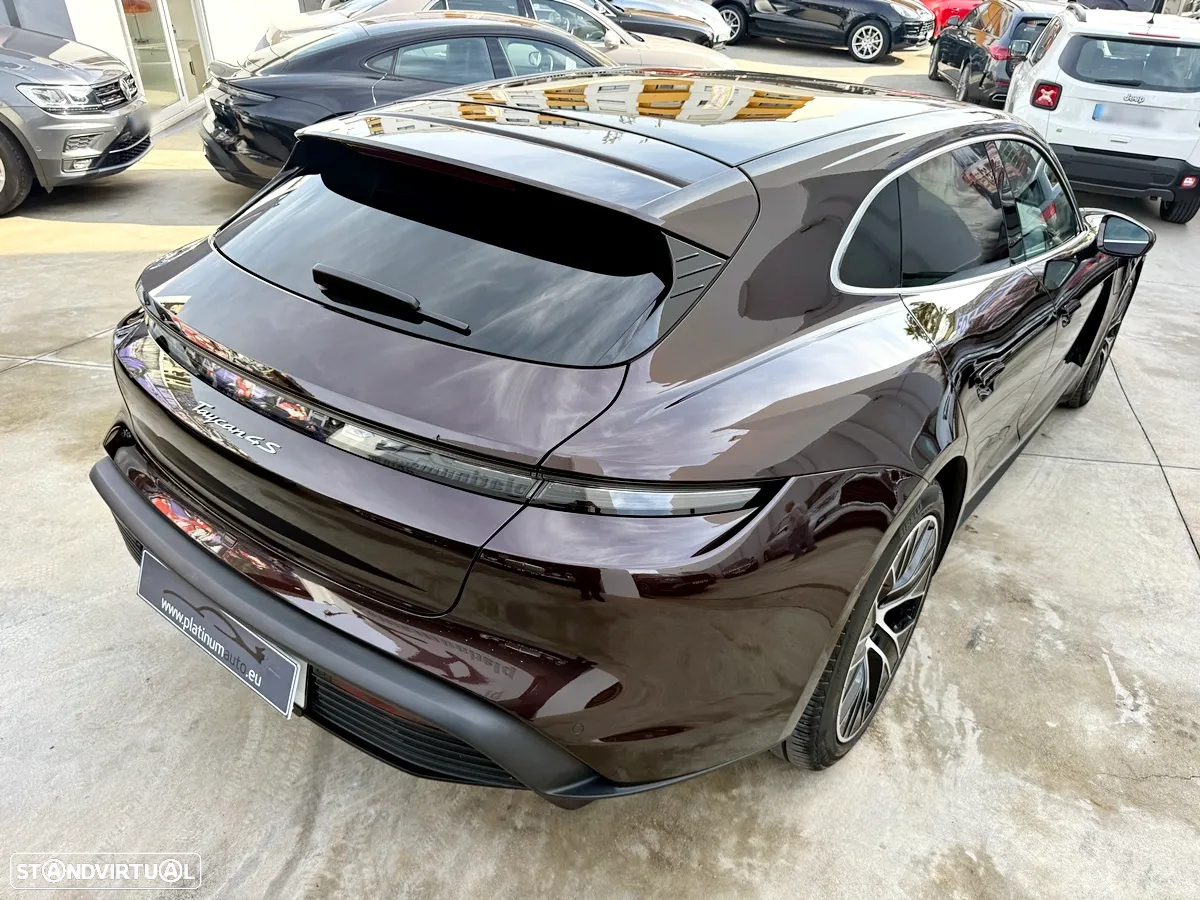 Porsche Taycan Sport Turismo 4S - 48