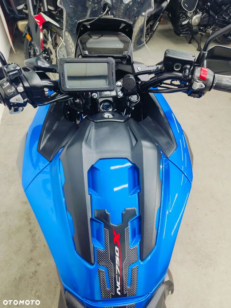 Honda NC - 16