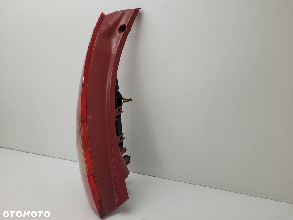LAMPA TYŁ TYLNA LEWA W BŁOTNIK CITROEN C3 I EU - 2