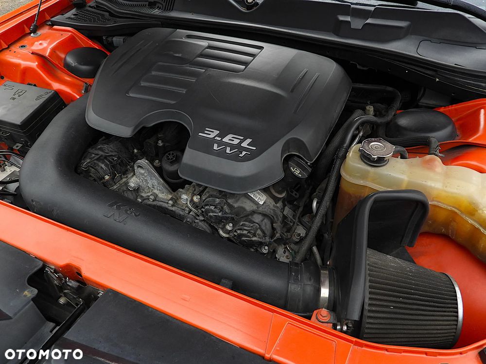 Dodge Challenger - 21
