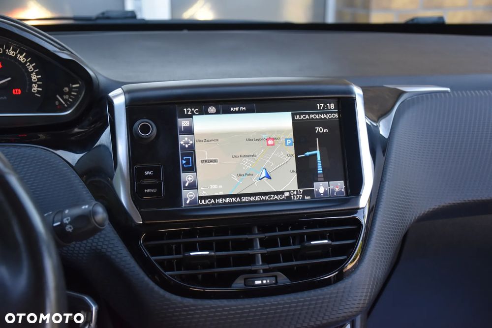 Peugeot 2008 1.6 BlueHDi Crossway - 18