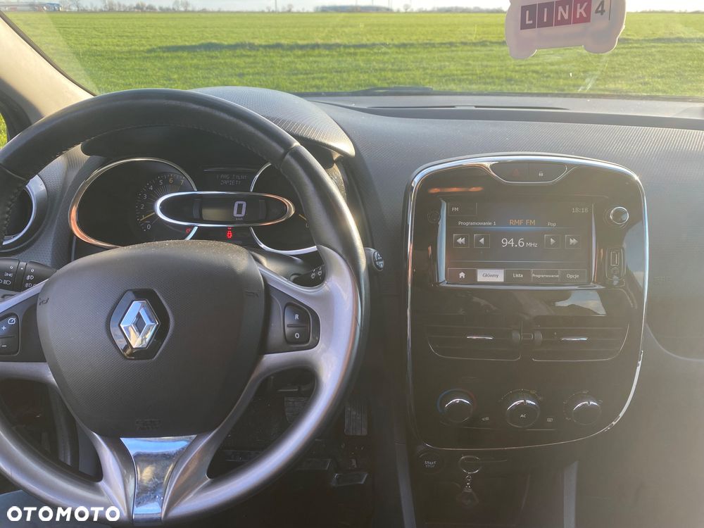 Renault Clio 1.2 16V Dynamique - 10