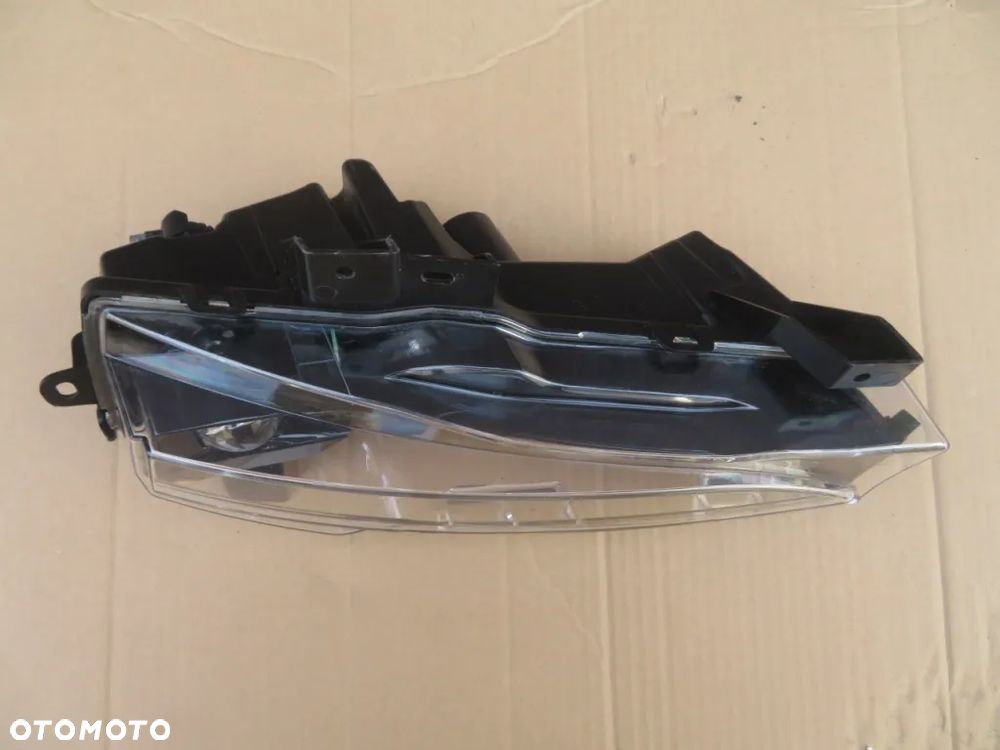 HALOGEN LEWY LED DRL TESLA Y 20R- KRAKÓW - 3