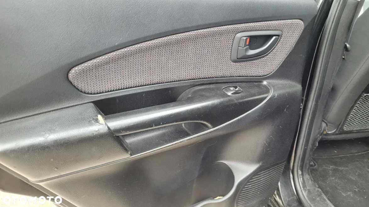 Hyundai Tucson 2.0 Active / Style - 11