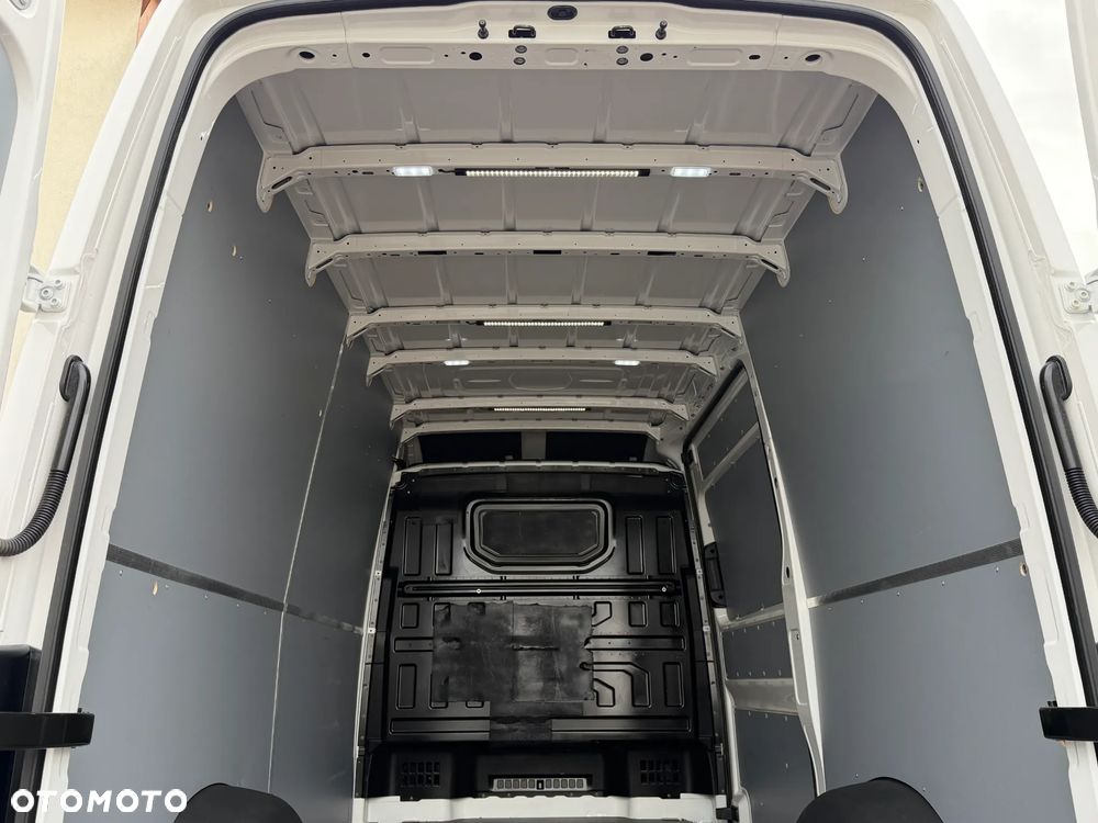Volkswagen Crafter L2H2 - 9