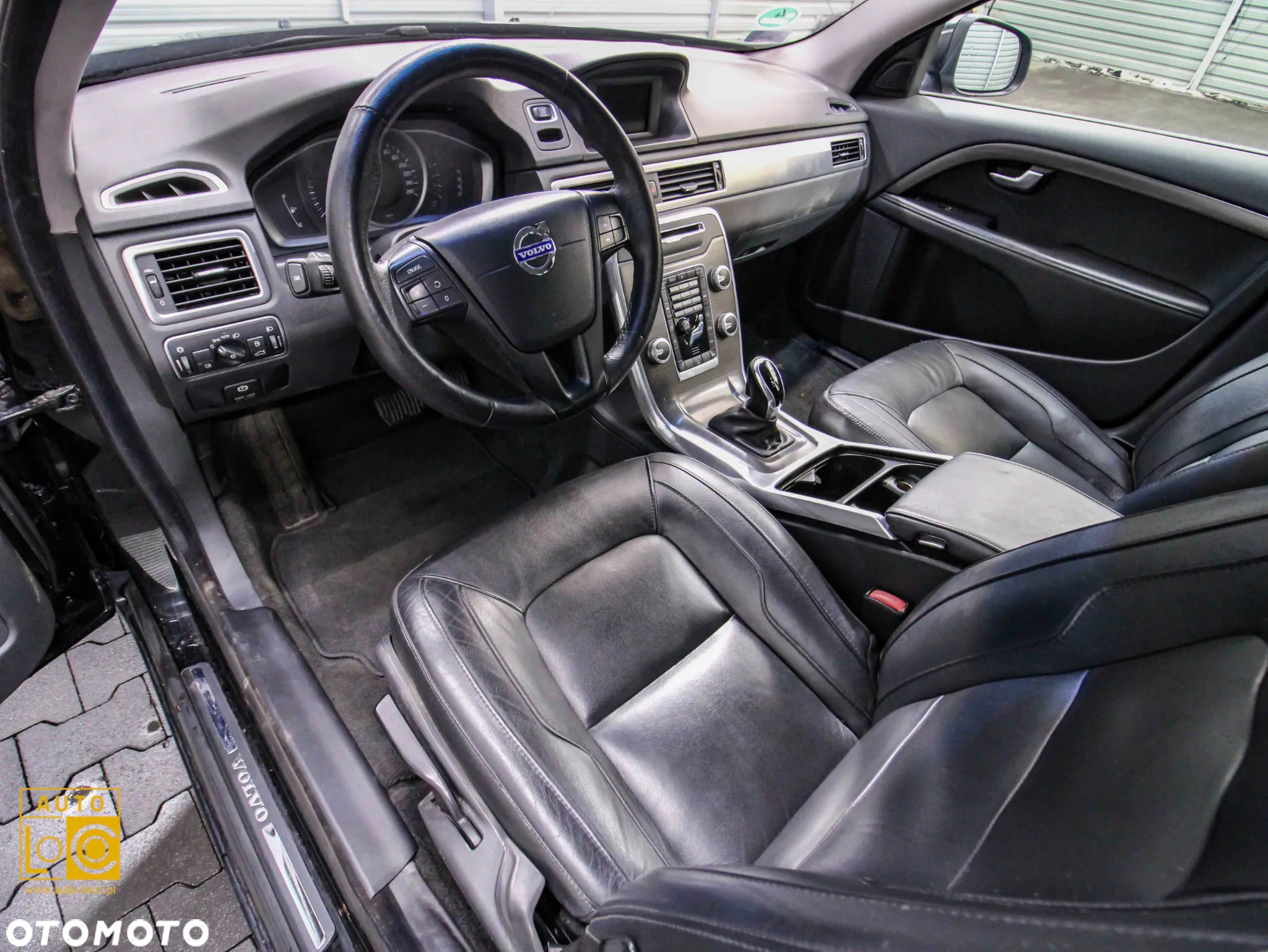 Volvo V70 T5 Geartronic Momentum - 11