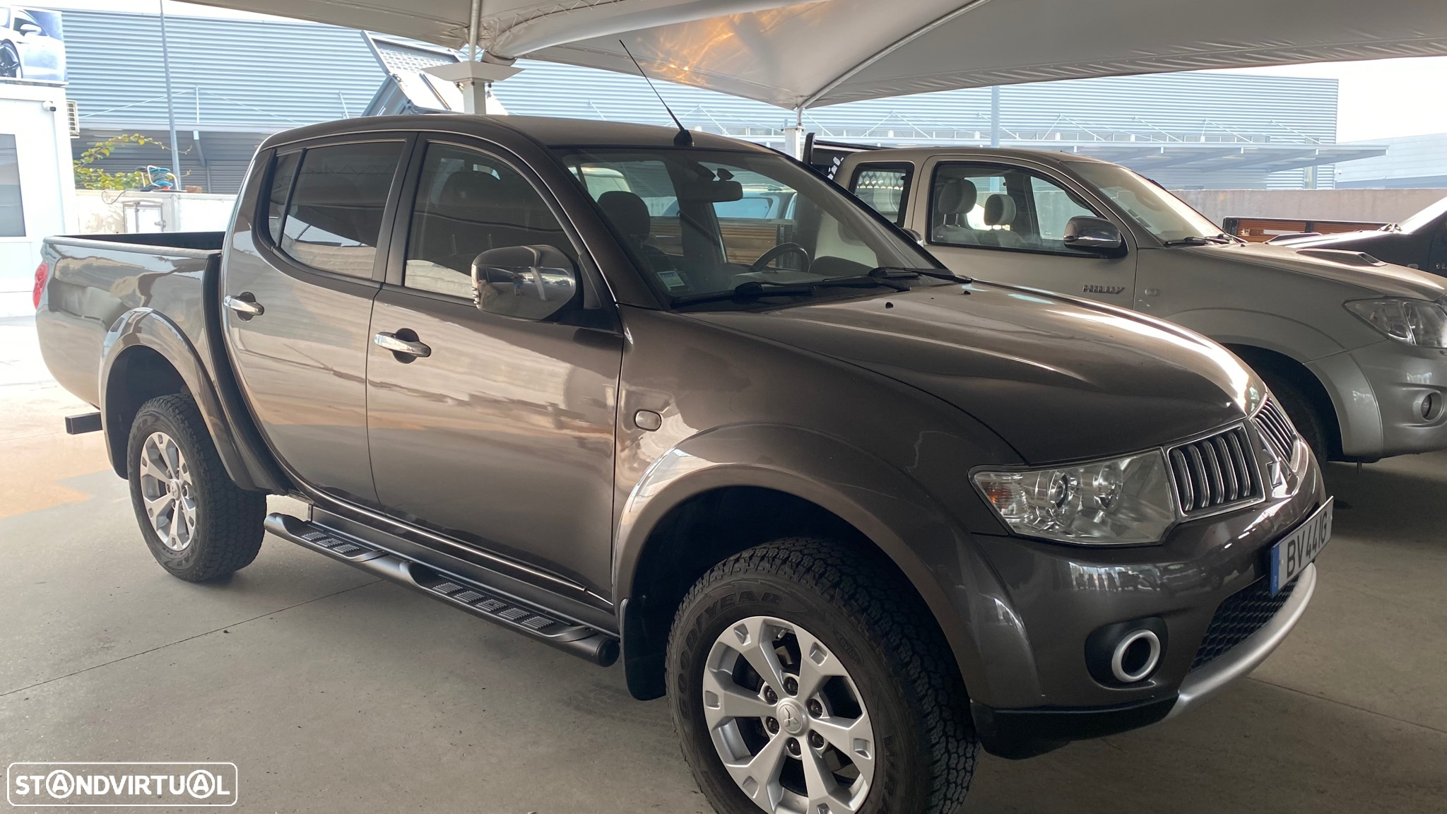 Mitsubishi L200 Pick Up 4x4 Intense Cabine Dupla - 7