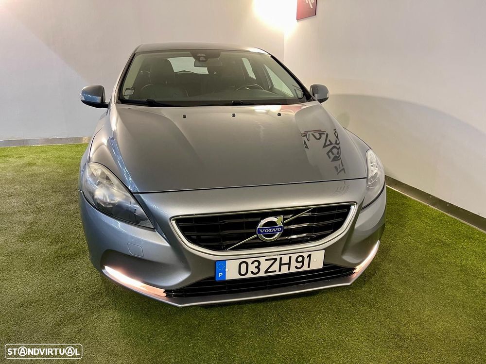 Volvo V40 1.6 D2 Momentum - 3