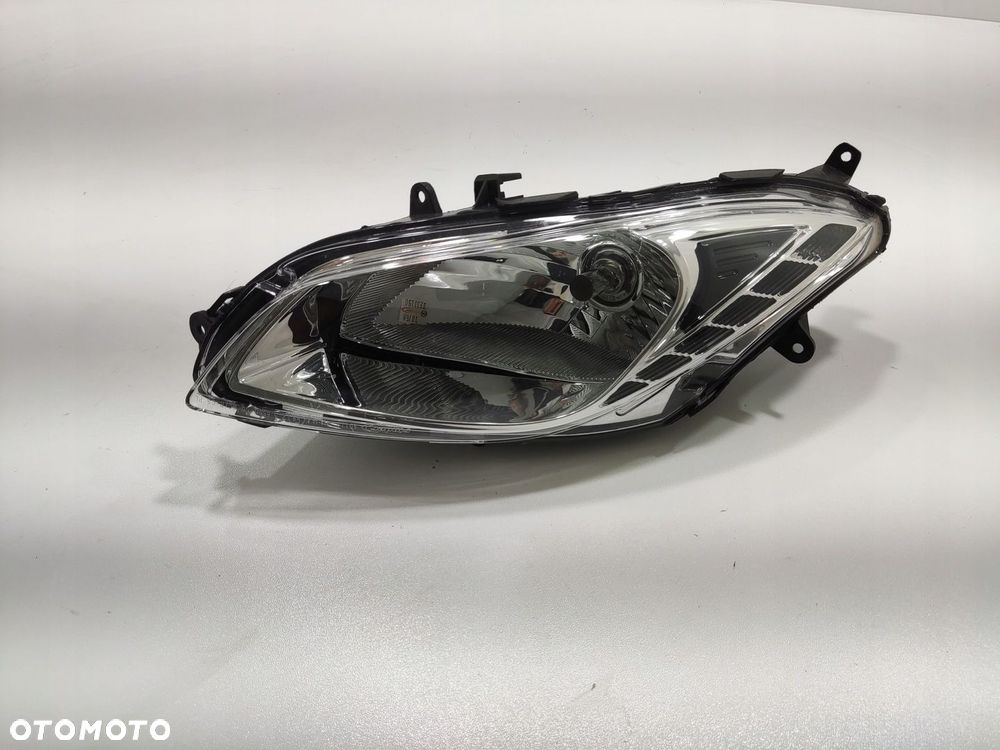 LAMPA REFLEKTOR PRAWA PRAWY PRZÓD PRZEDNIA METROPOLIS RS 400 2013-2018 - 4