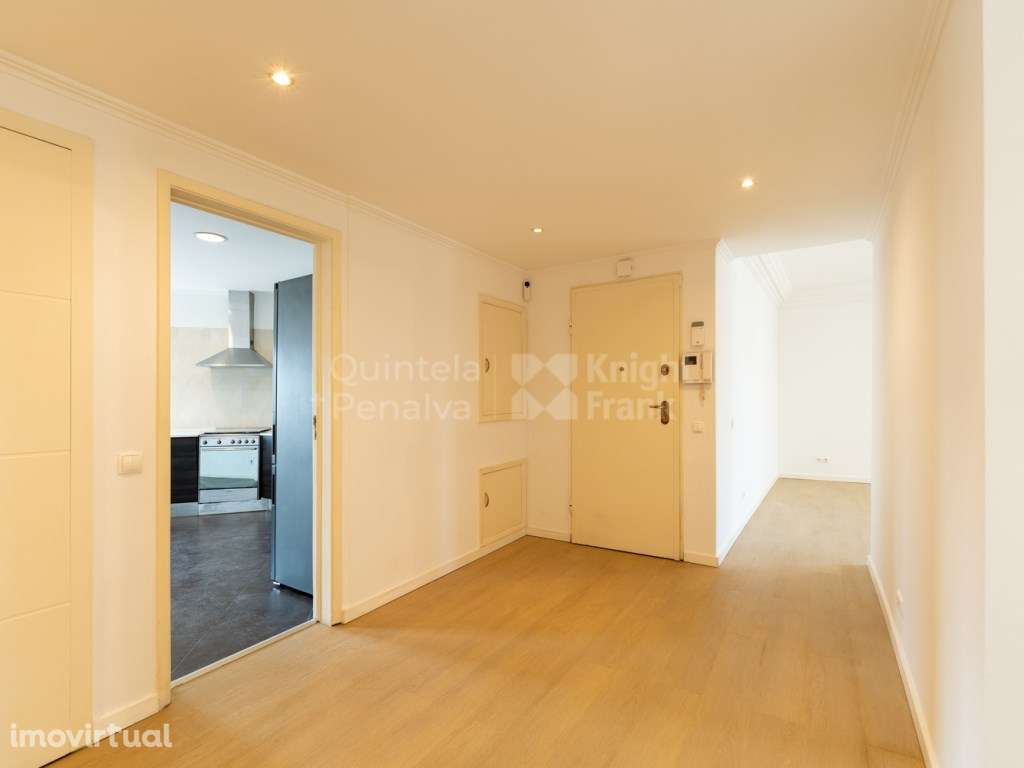 Apartamento T4 para arrendamento nas Avenidas Novas - Grande imagem: 4/25