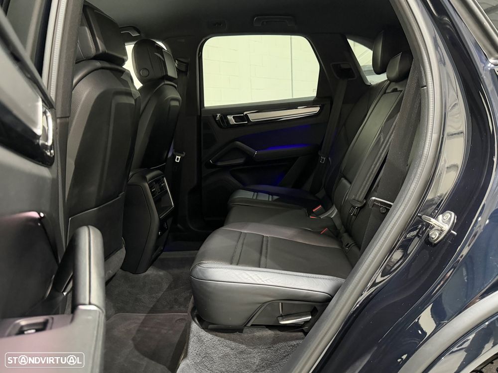 Porsche Cayenne E-Hybrid - 8