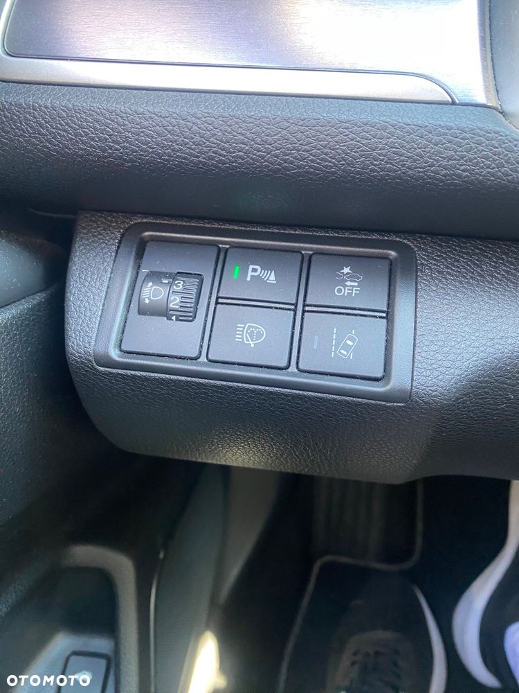 Honda Civic 1.5 i-VTEC Turbo CVT Executive - 9