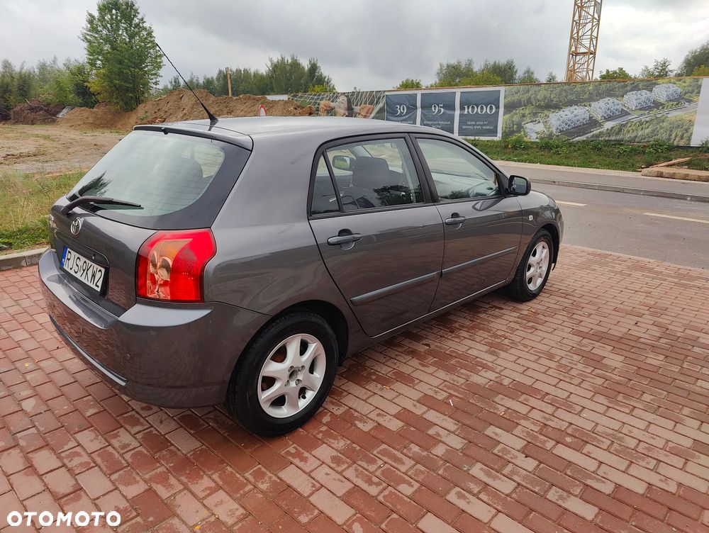 Toyota Corolla 1.6 VVT-i Sol - 8