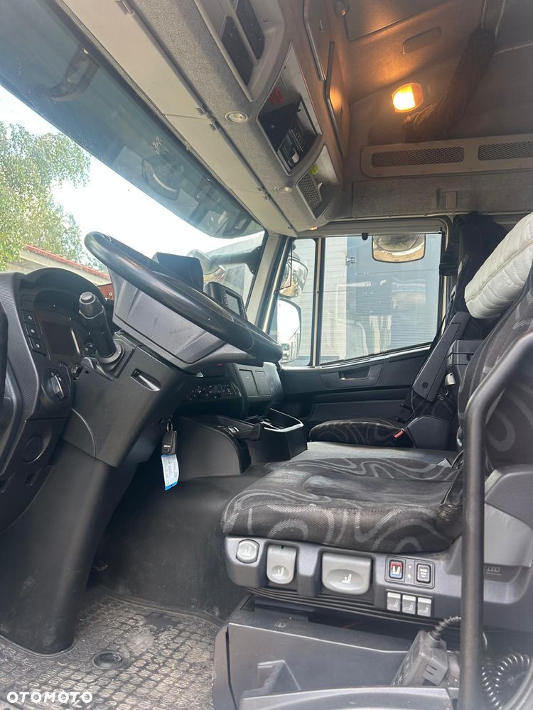 Iveco Strails 360 // 2015r // 779 tys km - 5