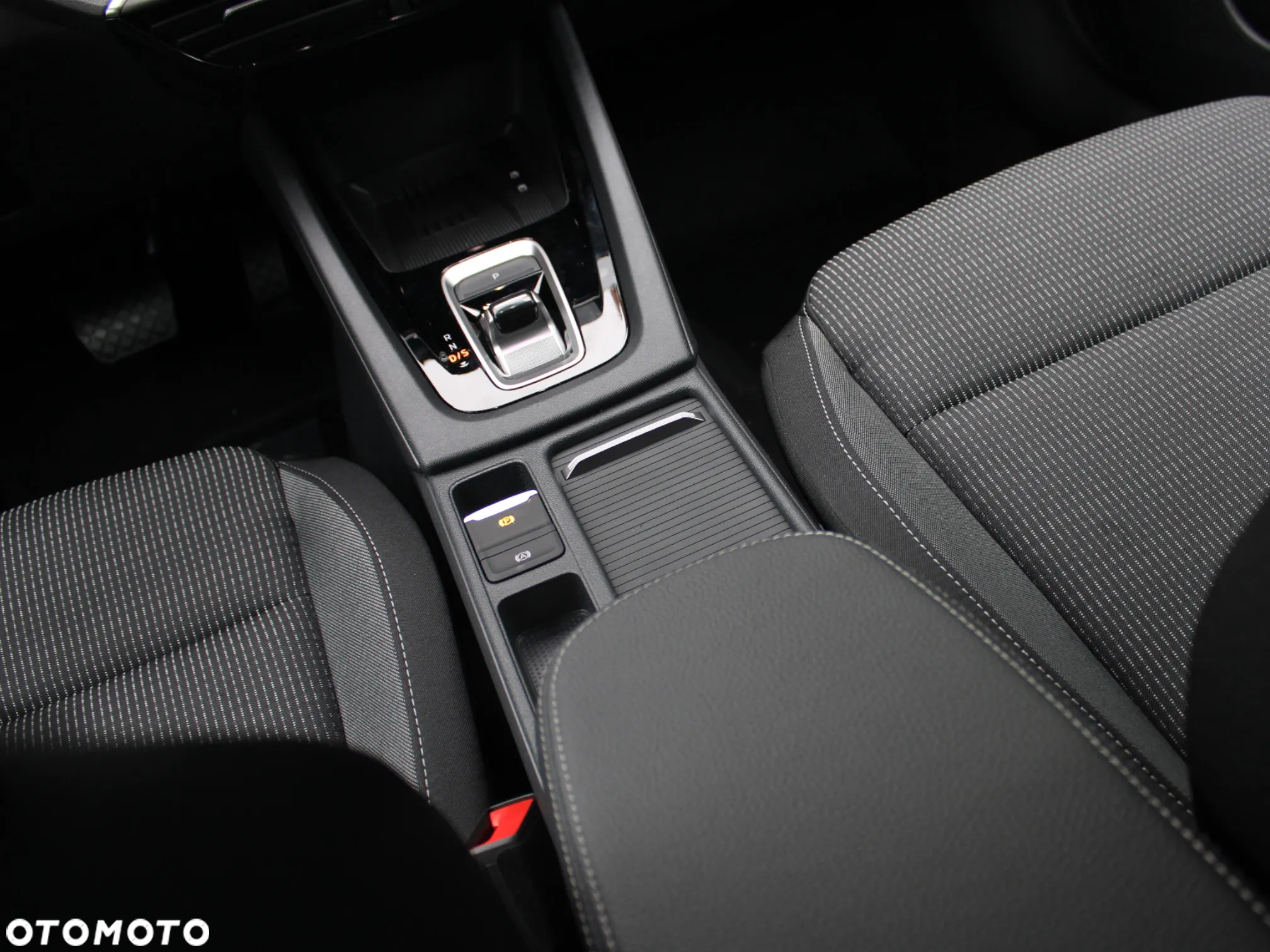 Skoda Octavia 1.5 TSI mHEV Selection DSG - 24