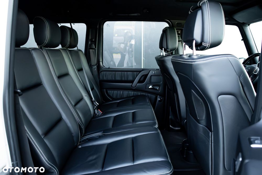 Mercedes-Benz Klasa G 63 AMG AMG SPEEDSHIFT 7G-TRONIC - 27