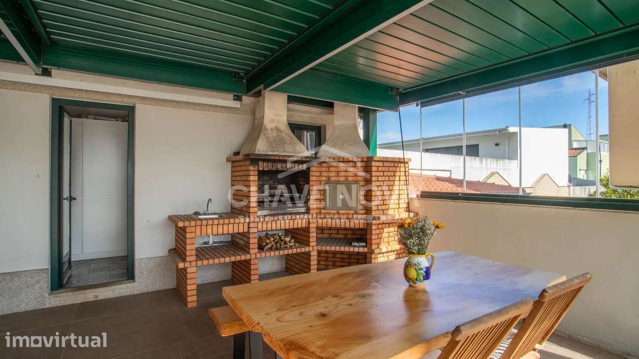 Moradia T4 com Vista Mar em São Félix da Marinha - Grande imagem: 3/34