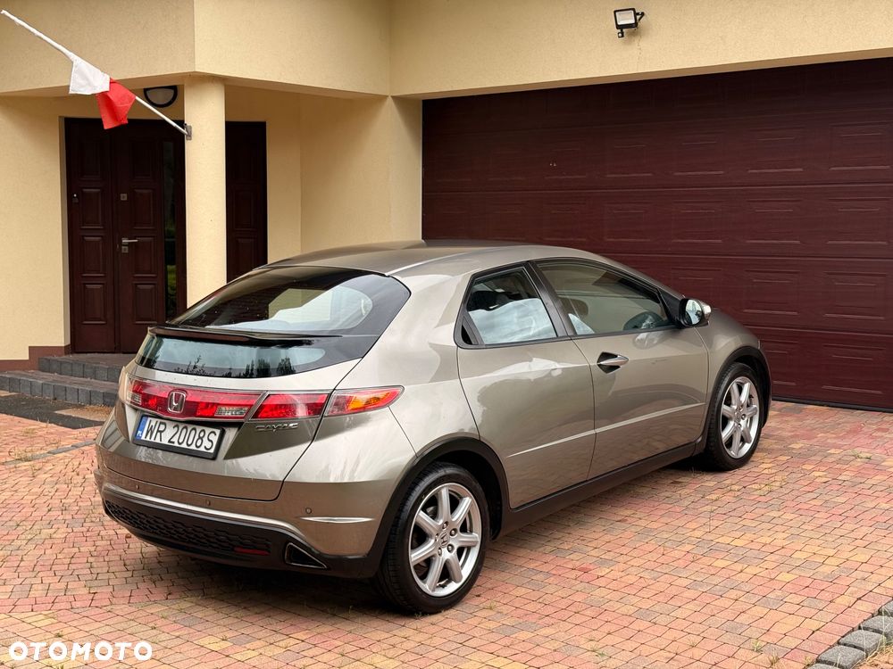 Honda Civic 1.8 Executive - 5