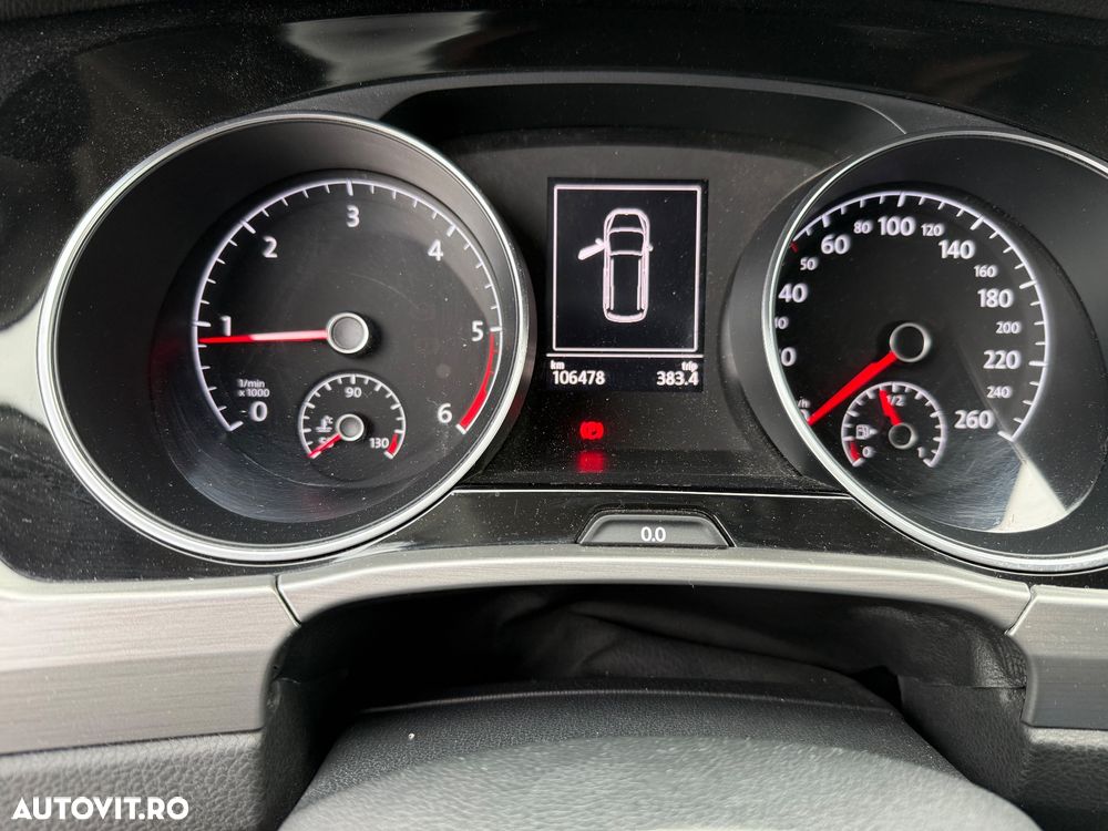 Volkswagen Touran 2.0 TDI Comfortline - 9
