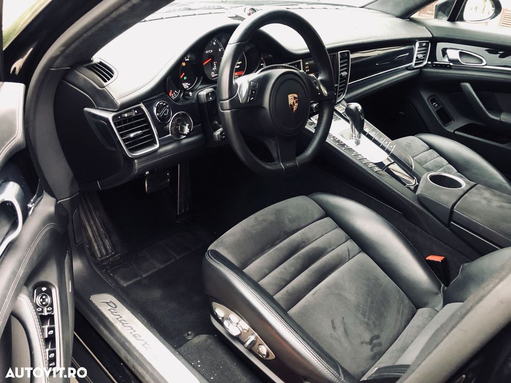 Porsche Panamera - 18
